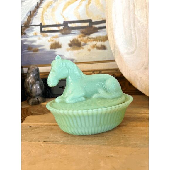 Westmoreland Mould Jadeite Horse Covered Candy Dish – 2 Piece Glass Horse on Rib - Picture 1 of 5